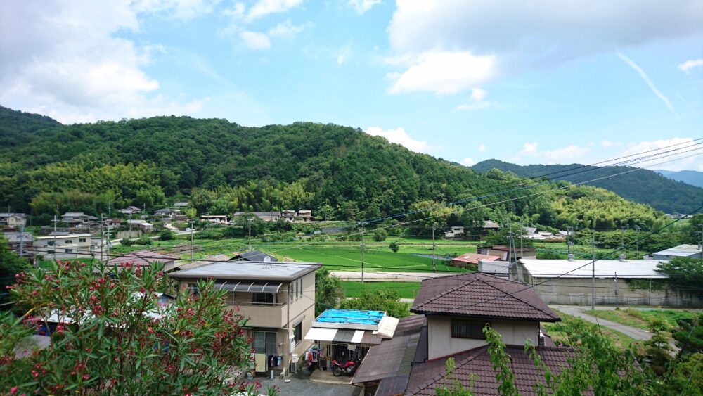 亀岡市薭田野町の景色