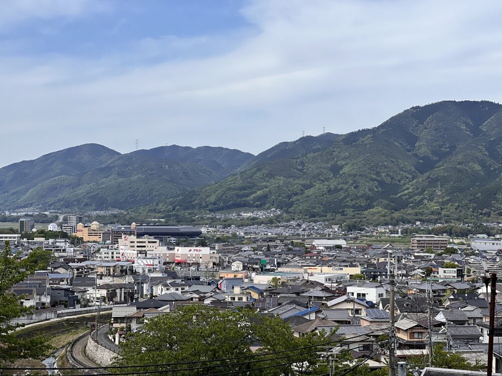 亀岡市西つつじヶ丘美山台の景色