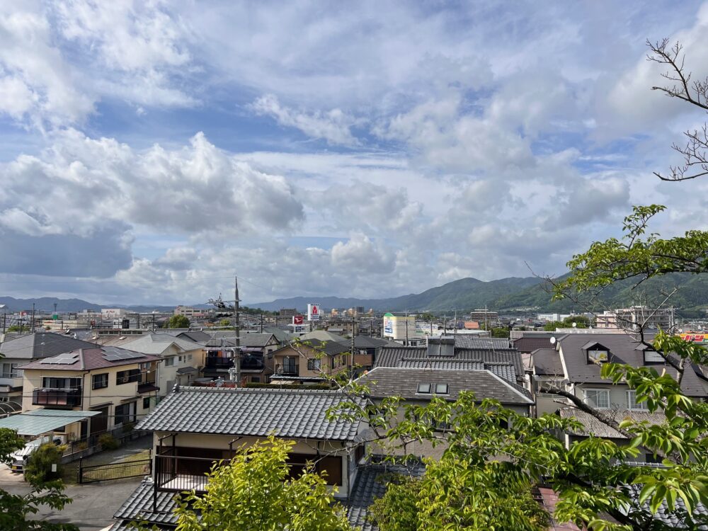 亀岡市西つつじヶ丘雲仙台の景色