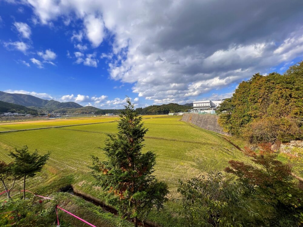 亀岡市本梅町平松の景色